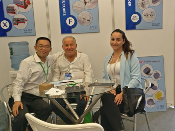 Feria en Shanghai CISMA en 2017